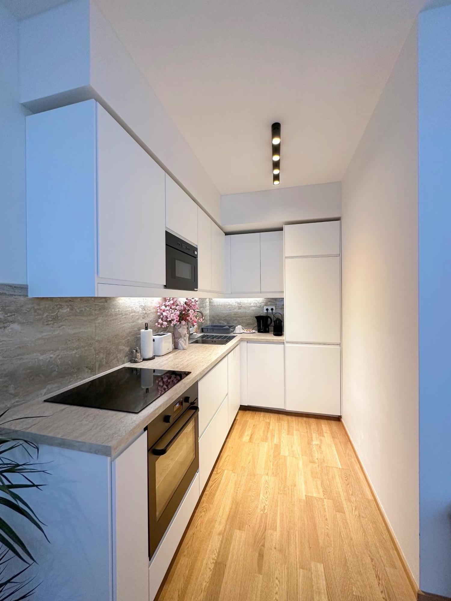 Apartment With Free Parking In Prag Eksteriør billede